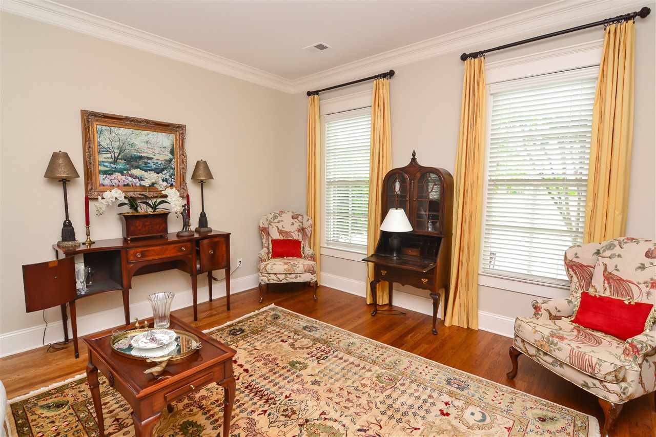Collierville, TN 38139,1868 LAUREL LN