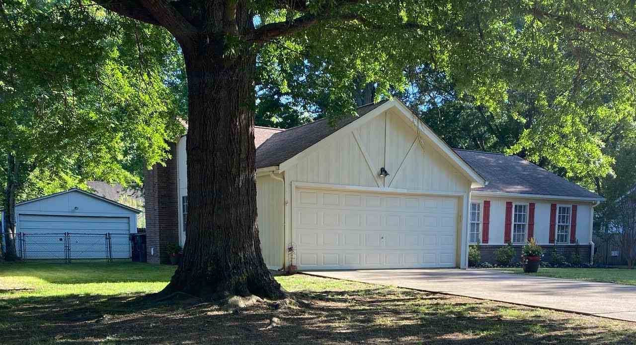 369 LAURA ANN DR, Collierville, TN 38017