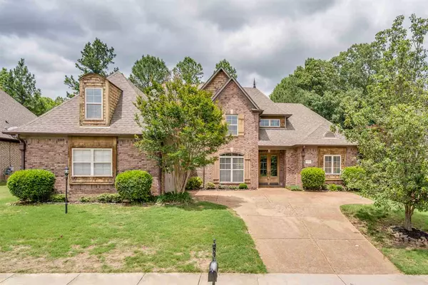 10368 JUNIPER CREEK DR, Lakeland, TN 38002