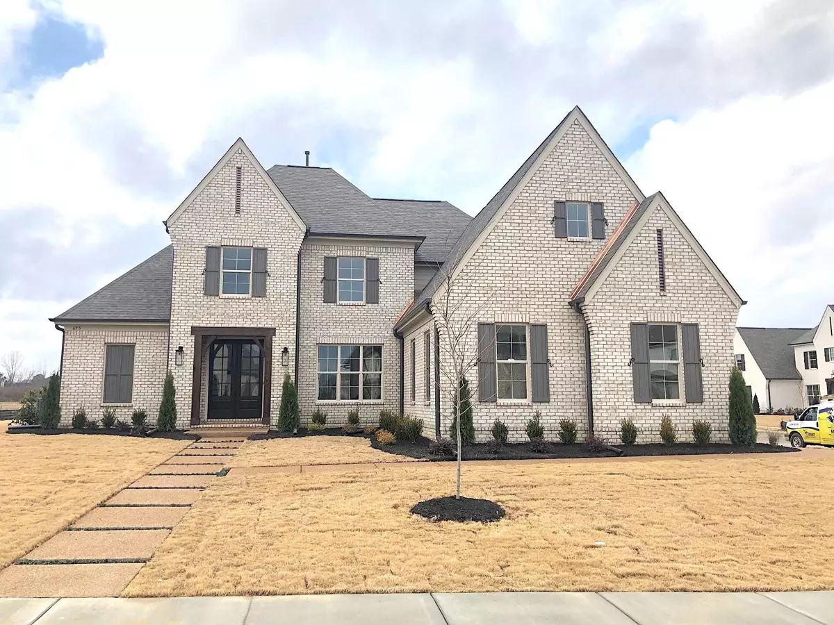 Collierville, TN 38017,695 CYPRESS VIEW CIR W