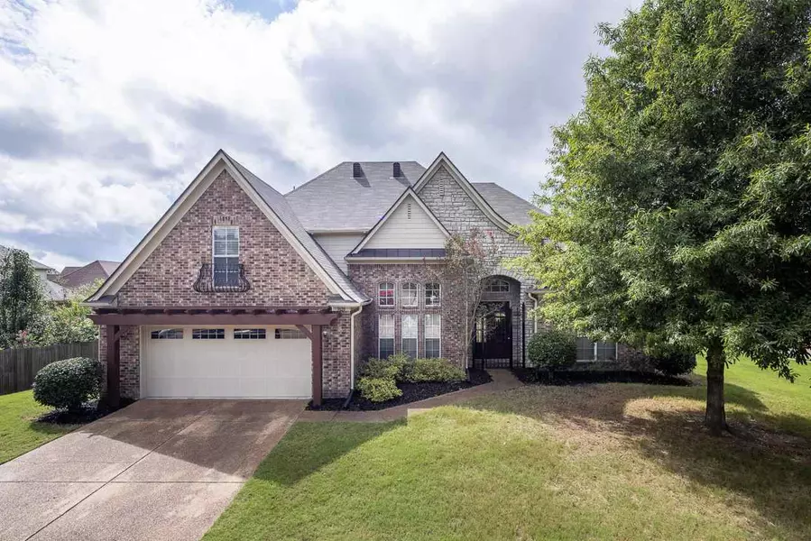 1628 SAWMILL CREEK LN, Cordova, TN 38016