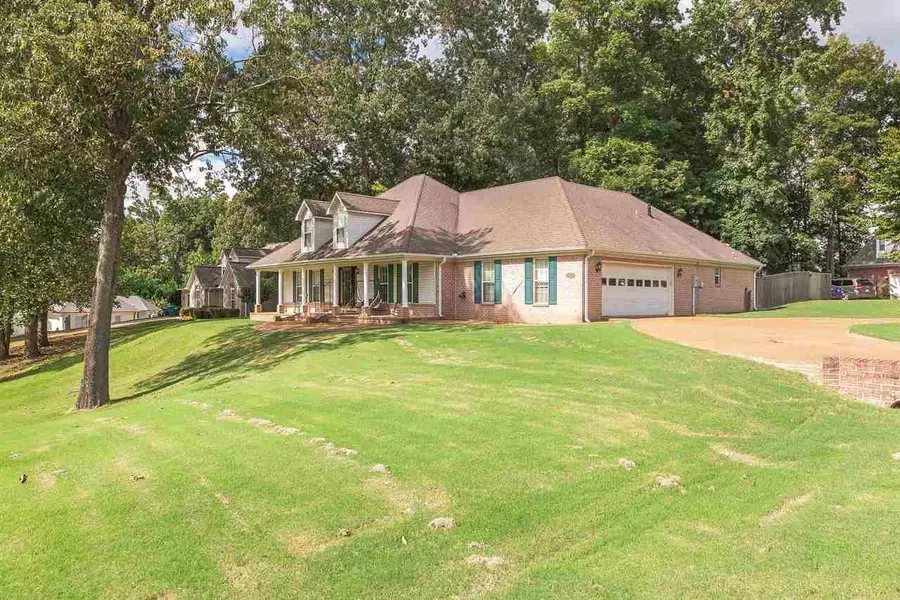 403 STROUD CIR, Atoka, TN 38004