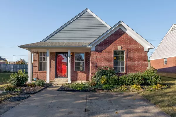 5401 KAYLA DR, Southaven, TN 38671