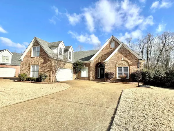 Collierville, TN 38017,648 ALEXANDRIA DR