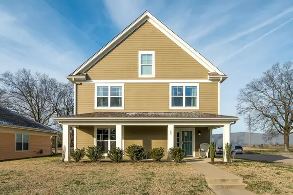 705 HILYARD LN, Memphis, TN 38126