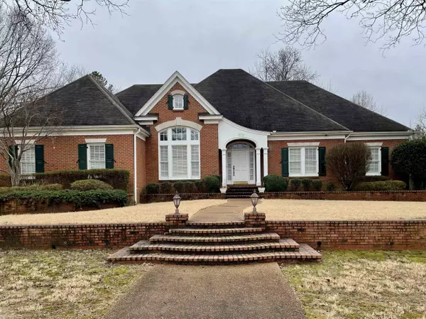 7435 WOOD RAIL CV, Memphis, TN 38119