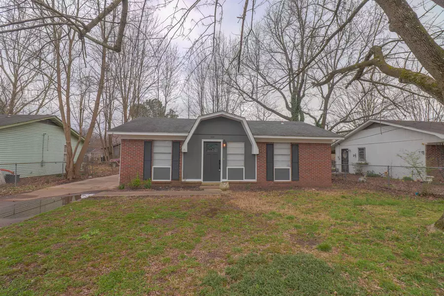 104 SWEET GUM DR, Humboldt, TN 38343