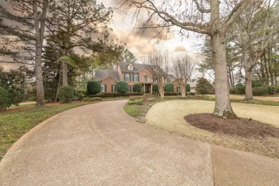 9603 W DOVE MEADOW CV, Germantown, TN 38139