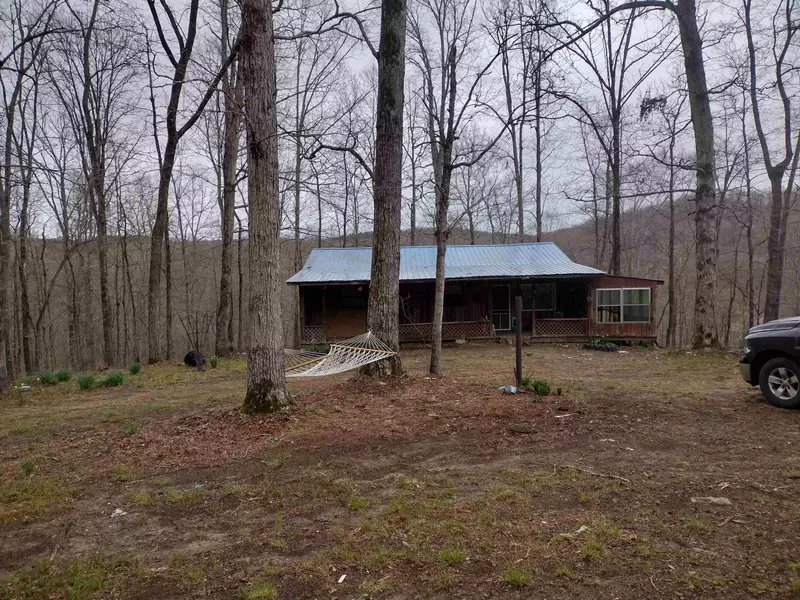 3900 ARNOLD HOLLOW RD, Waynesboro, TN 38485