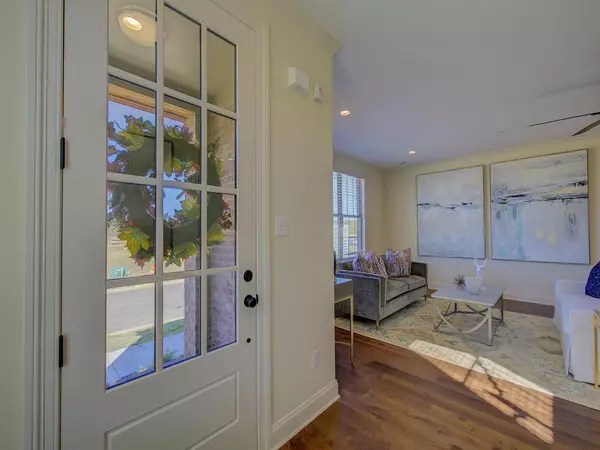 Collierville, TN 38017,502 ASHBURN DR