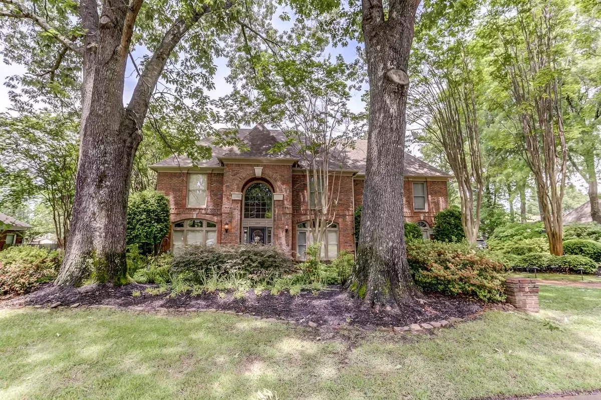 Germantown, TN 38139,9566 DOE MEADOW DR