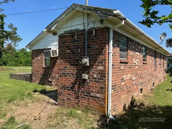 Stanton, TN 38069-3437,768 JOE SANDERLIN RD