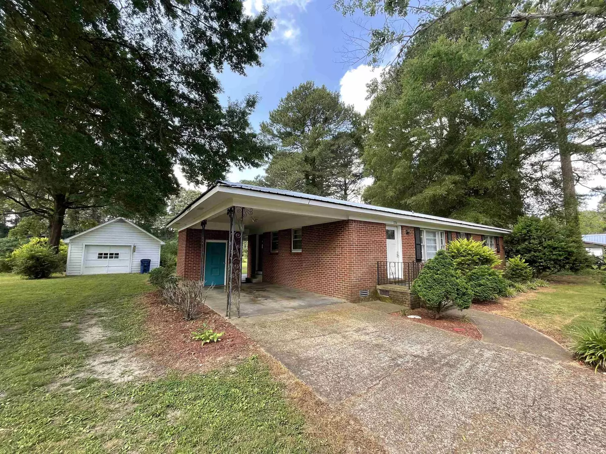 Savannah, TN 38372,220 RANCH ST