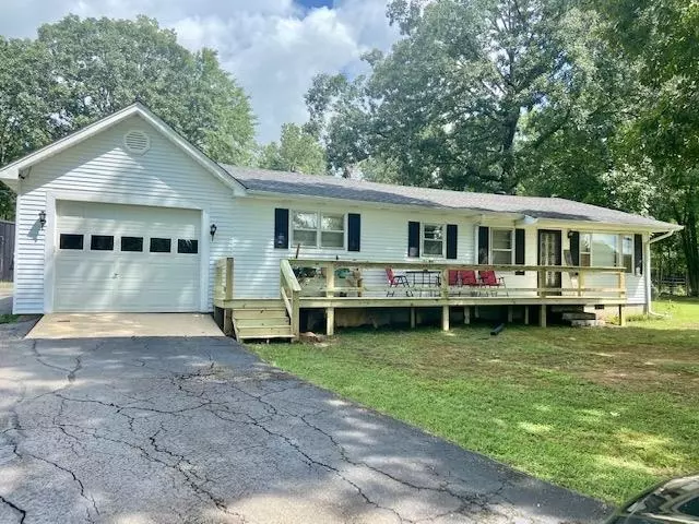 318 MEEKS LOOP, Adamsville, TN 38310