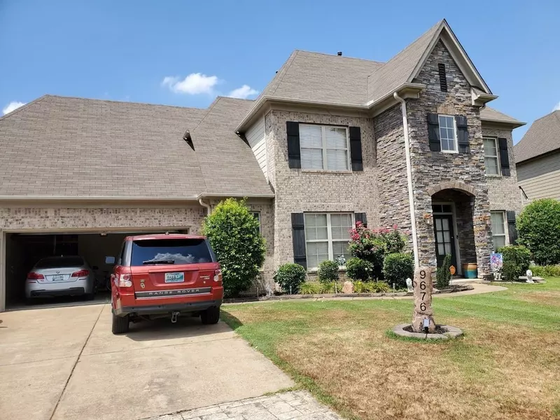 9676 GRAYS HOLLOW CV, Cordova, TN 38018