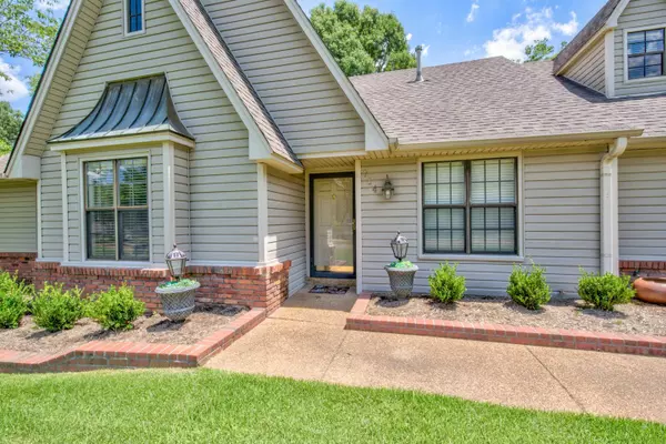 Collierville, TN 38017,714 CATESBY DR