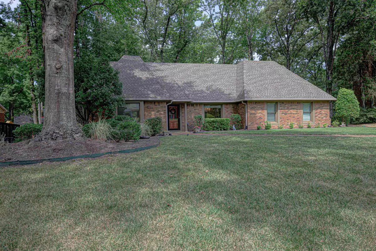 Germantown, TN 38139,2419 WINDY OAKS DR