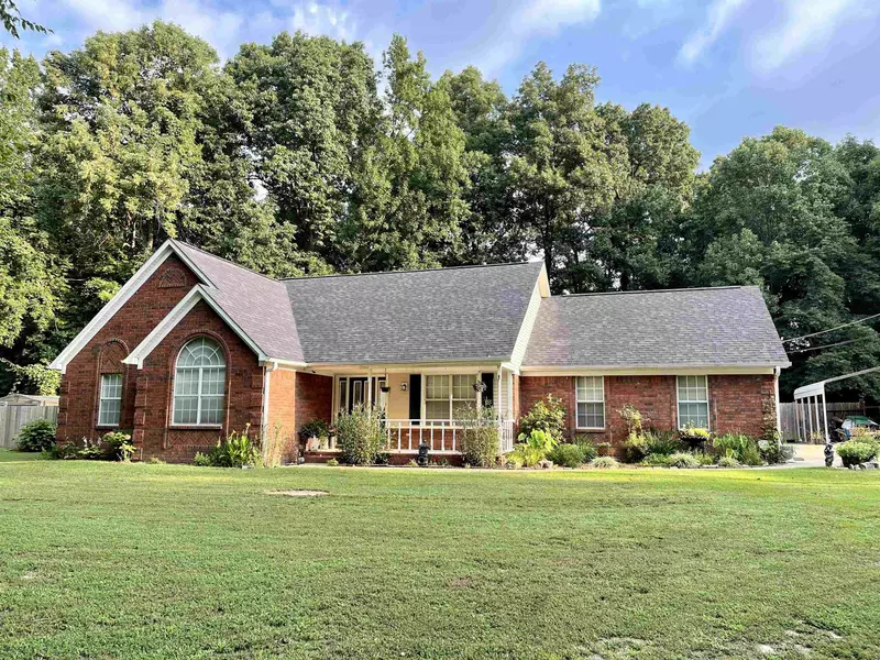 837 SUSANS CIR, Drummonds, TN 38023