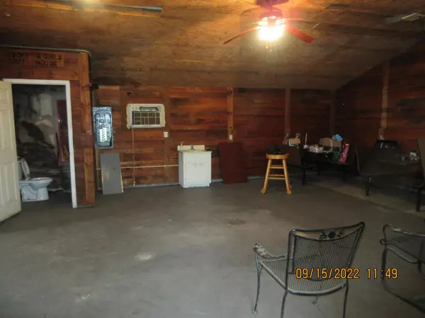 Henning, TN 38041,722 WADSWORTH RD