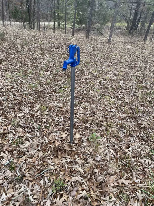 Medon, TN 38356,105 YOUNG RD