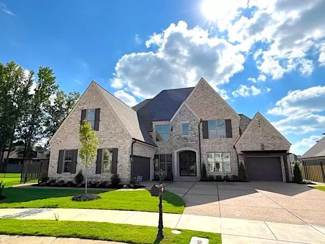 Collierville, TN 38017,823 CYPRESS ROCK CV