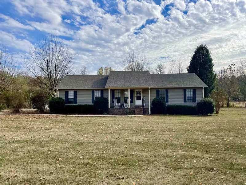 1421 E POPLAR AVE, Selmer, TN 38375