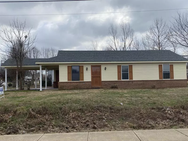 851 TOWN CREEK RD W, Covington, TN 38019