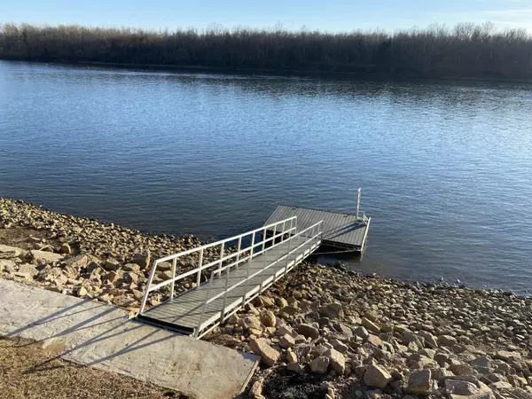 Clifton, TN 38425-9999,723 BEECHVIEW DR