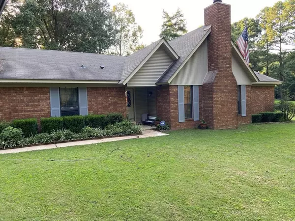 8503 SHAKE RAG RD, Unincorporated, TN 38053