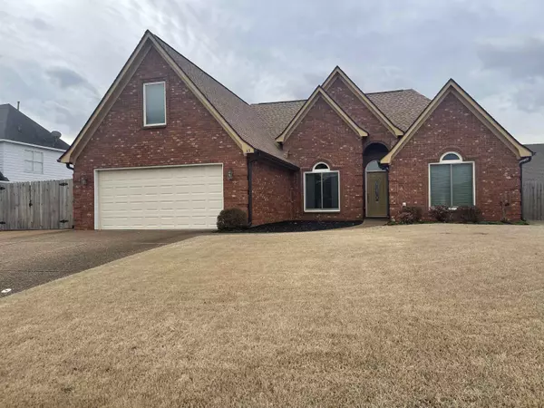 65 TATE DR, Oakland, TN 38060