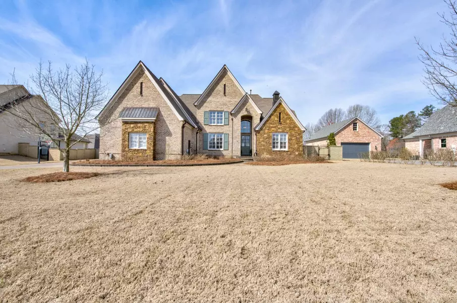 50 GREENBRIER LAKES BLVD, Piperton, TN 38017