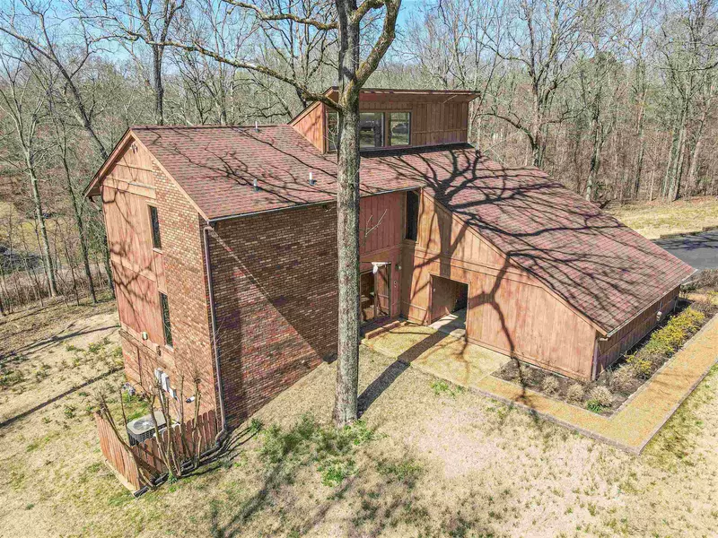 270 MOLLIE DR, Selmer, TN 38375