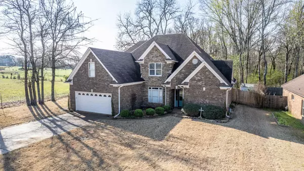 420 RUNNING BROOK LN, Oakland, TN 38060