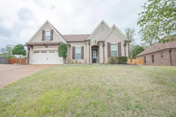 180 CROSS CREEK DR, Oakland, TN 38060