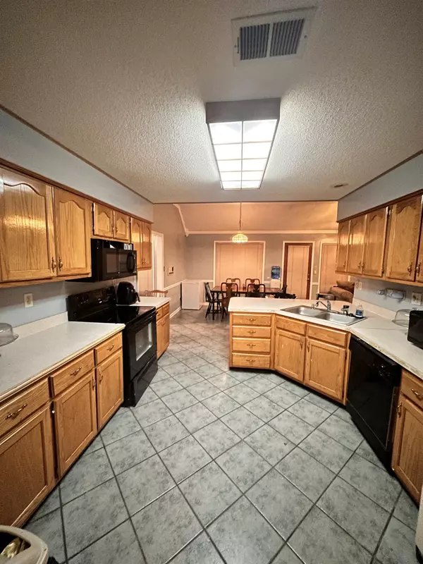 Memphis, TN 38125,7332 RED RIVER CV