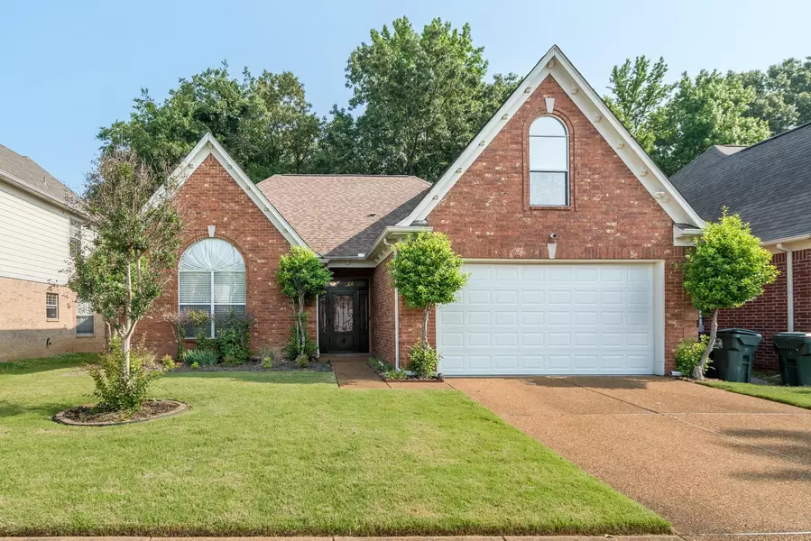 9286 N FAIRMONT CIR N, Collierville, TN 38017