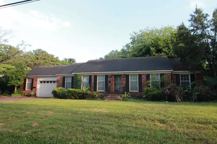417 LENNANWOOD AVE, Covington, TN 38019