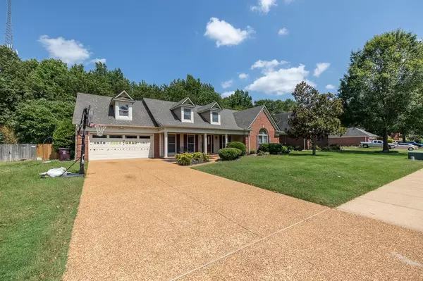 Collierville, TN 38017,874 LANCELOT LN