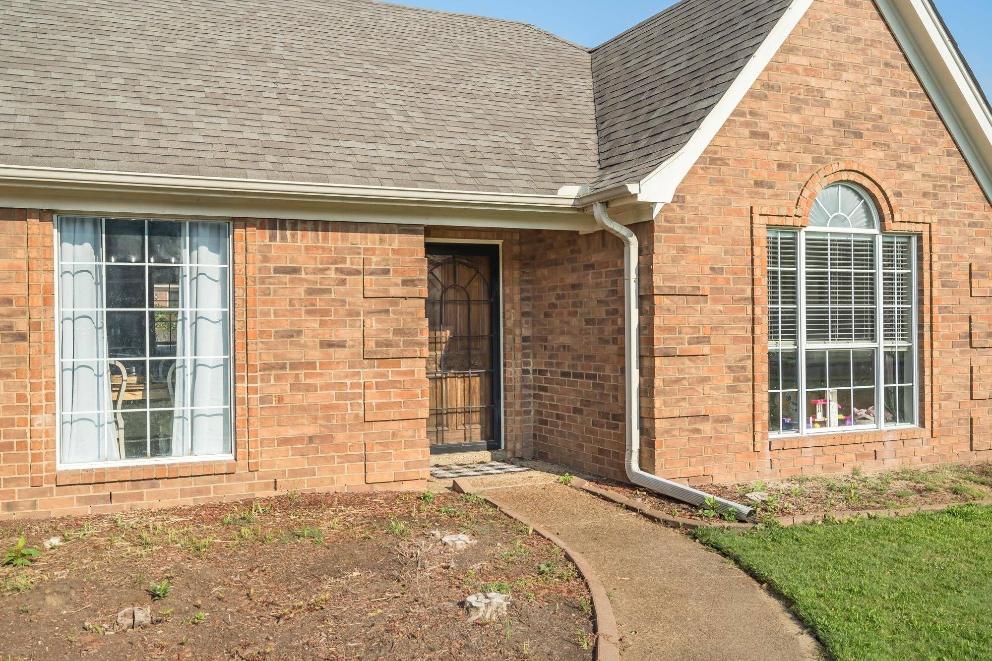 Bartlett, TN 38002,4705 SHADOW FIELD LN