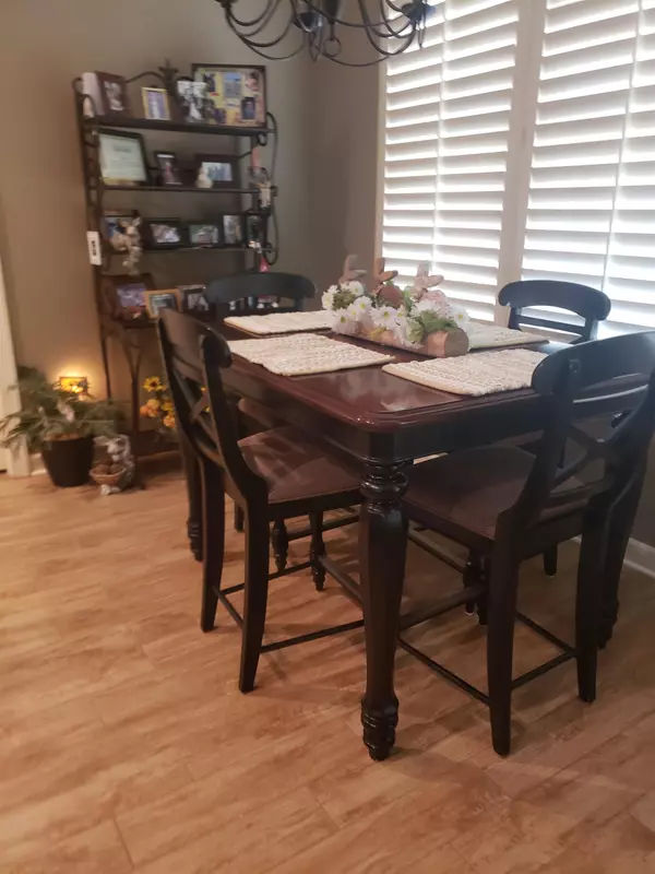 Eads, TN 38028,50 AVEBURY CV