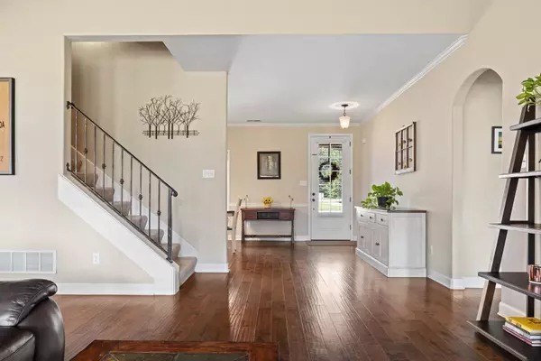 Arlington, TN 38002,6279 CREEKSIDE LAKE DR