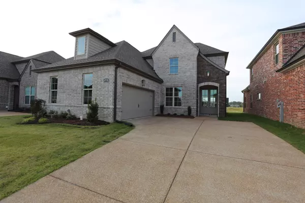 9739 JACKSON RUN LN, Cordova, TN 38018