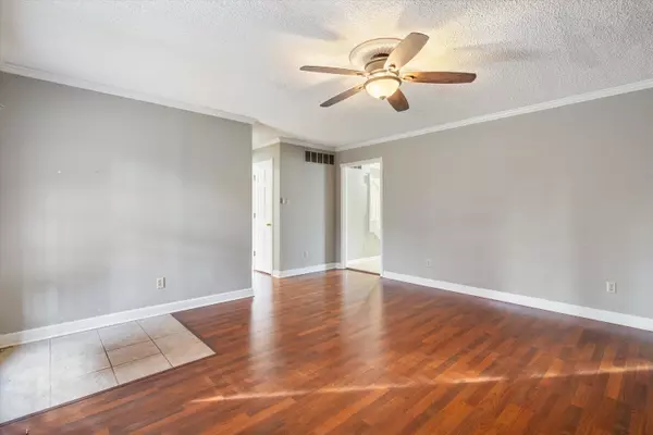 Collierville, TN 38017,145 E LAWNWOOD DR