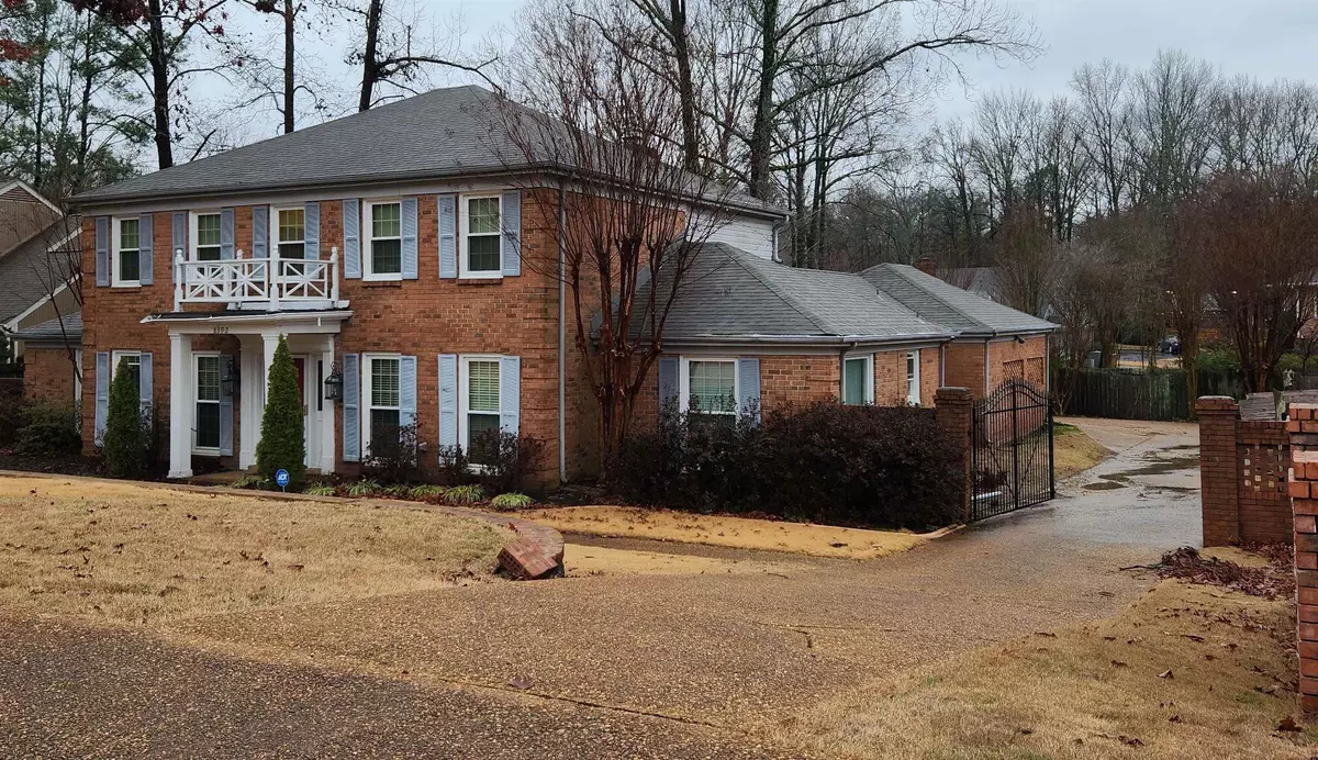 Germantown, TN 38139,8392 BRIAR CREEK DR