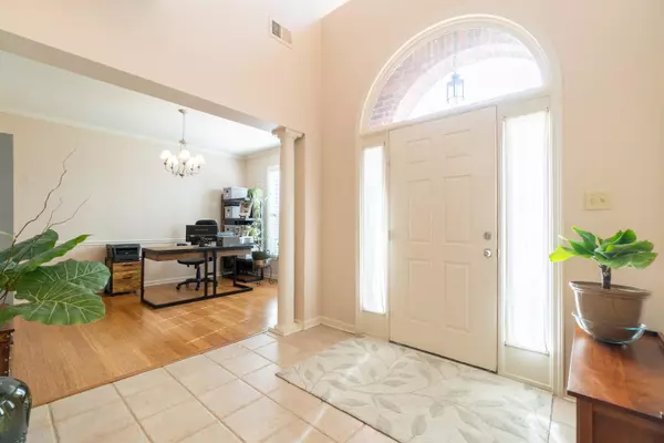 Bartlett, TN 38002,8024 ABINGTON WOODS AVE