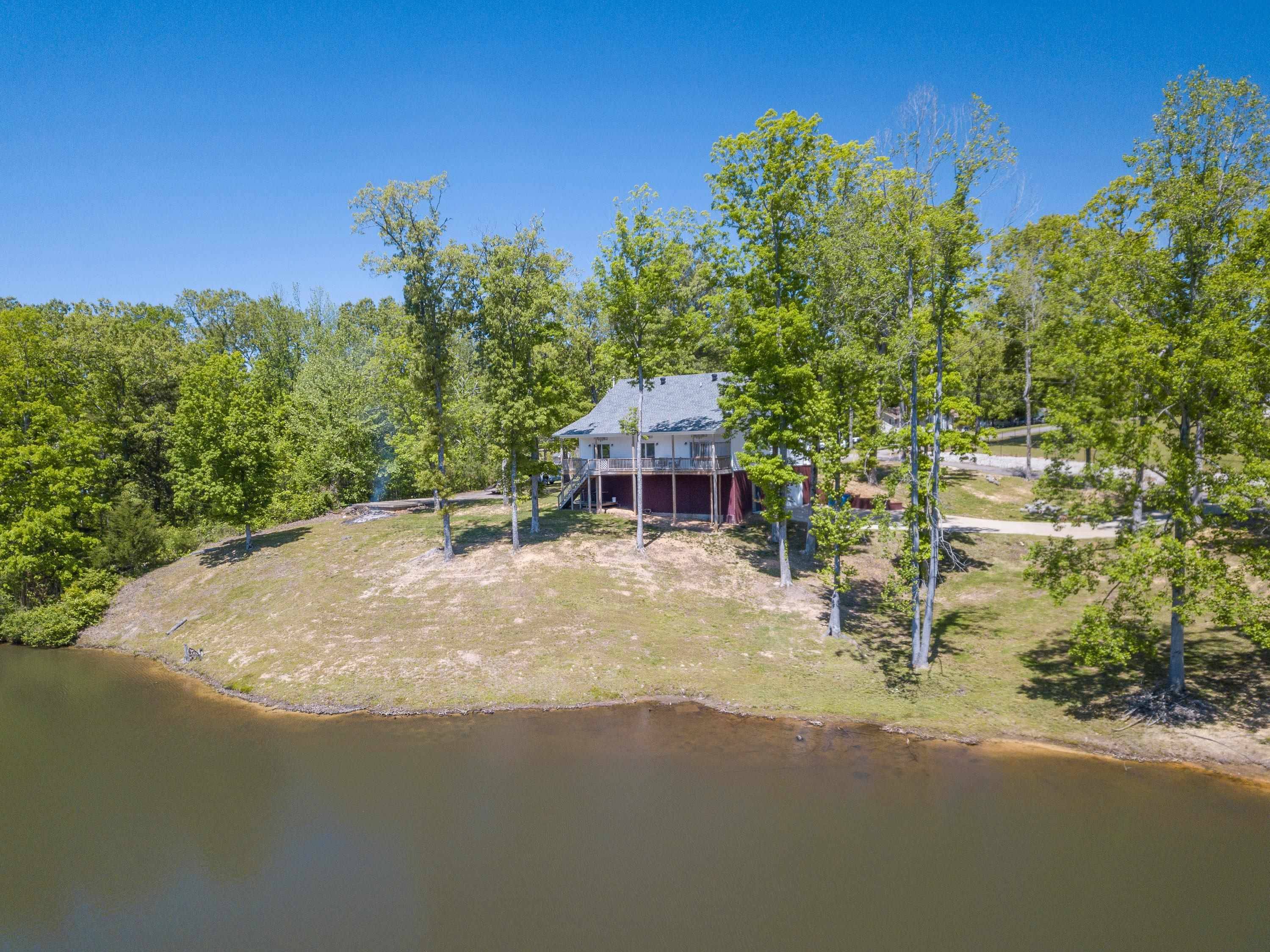 190 SYCAMORE ST, Adamsville, TN 38310