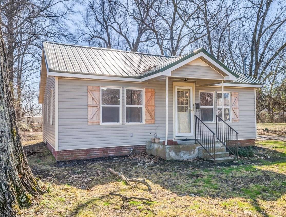 Brownsville, TN 38012,704 GAY ST