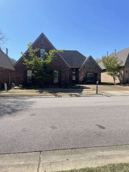 10119 WALKER SPRINGS CV, Lakeland, TN 38002