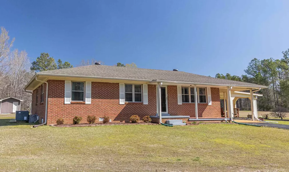 486 ODE MOORE RD, Michie, TN 38357