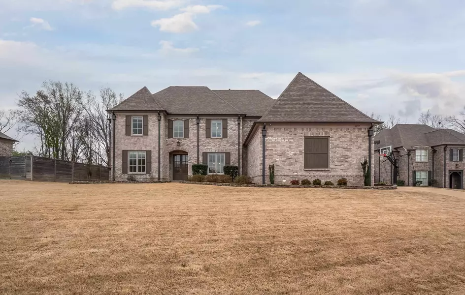 10127 LONG LANDING CV, Lakeland, TN 38002